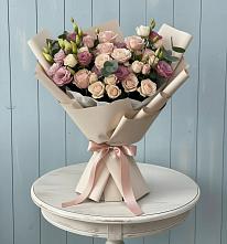 Букет цветов из:  Розы и Лизиантусы #REPLACE_PRED# Кизнер