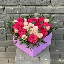 Цветочная композиция из Розы в коробке в Кизнер