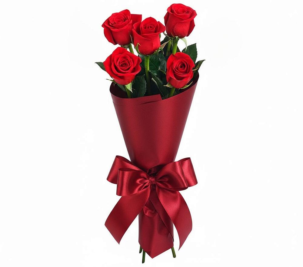 Букет 5 Красных роз Эдлесс Лав в Кизнер