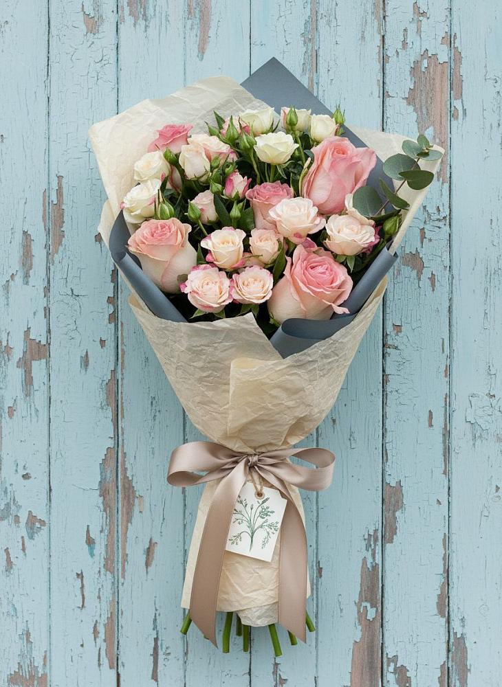 Букет цветов из: Розы в Кизнер