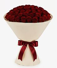 Букет 101 Бордовая роза Блэк Бакарра в Кизнер