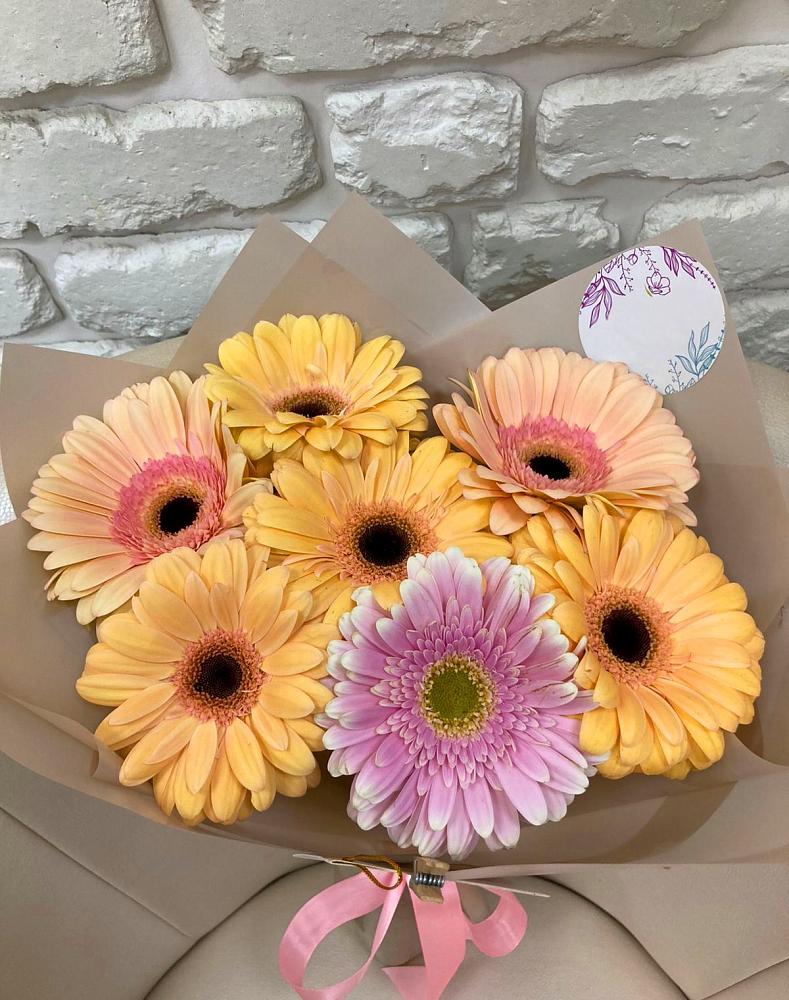 Букет цветов из: Герберы в Кизнер