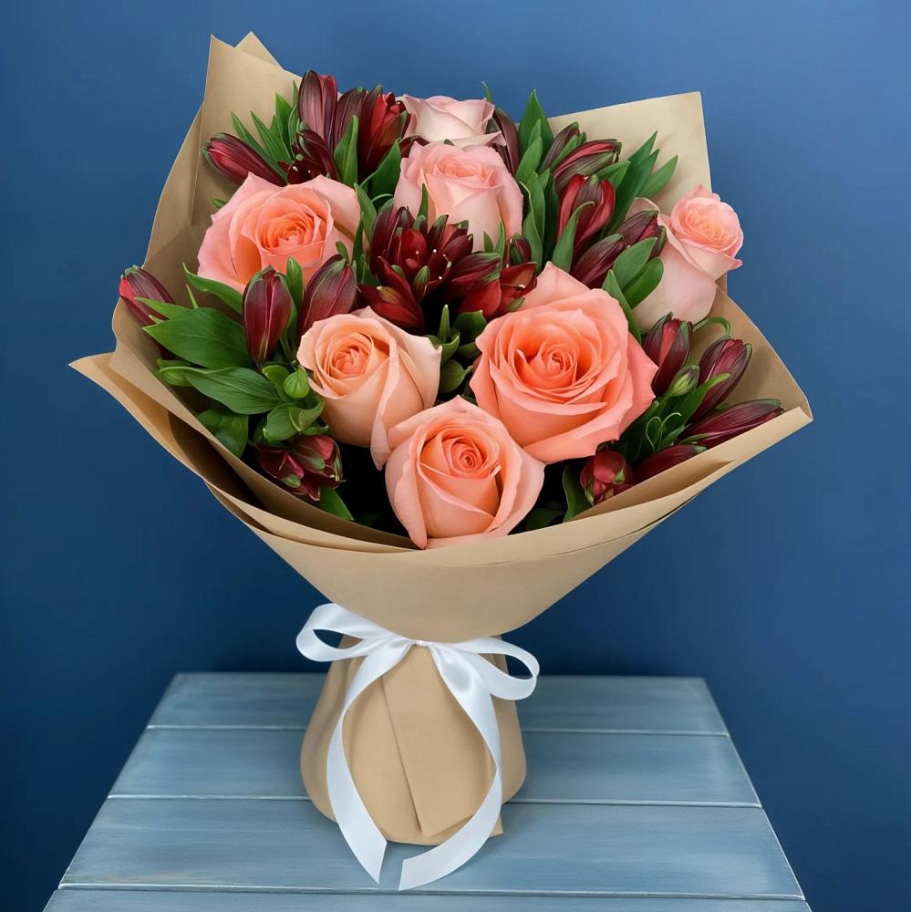 Букет цветов из: Розы и Альстромерии в Кизнер