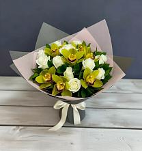 Букет цветов из:  Орхидеи и Розы в Кизнер