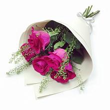 Букет цветов из:  Розы в Кизнер