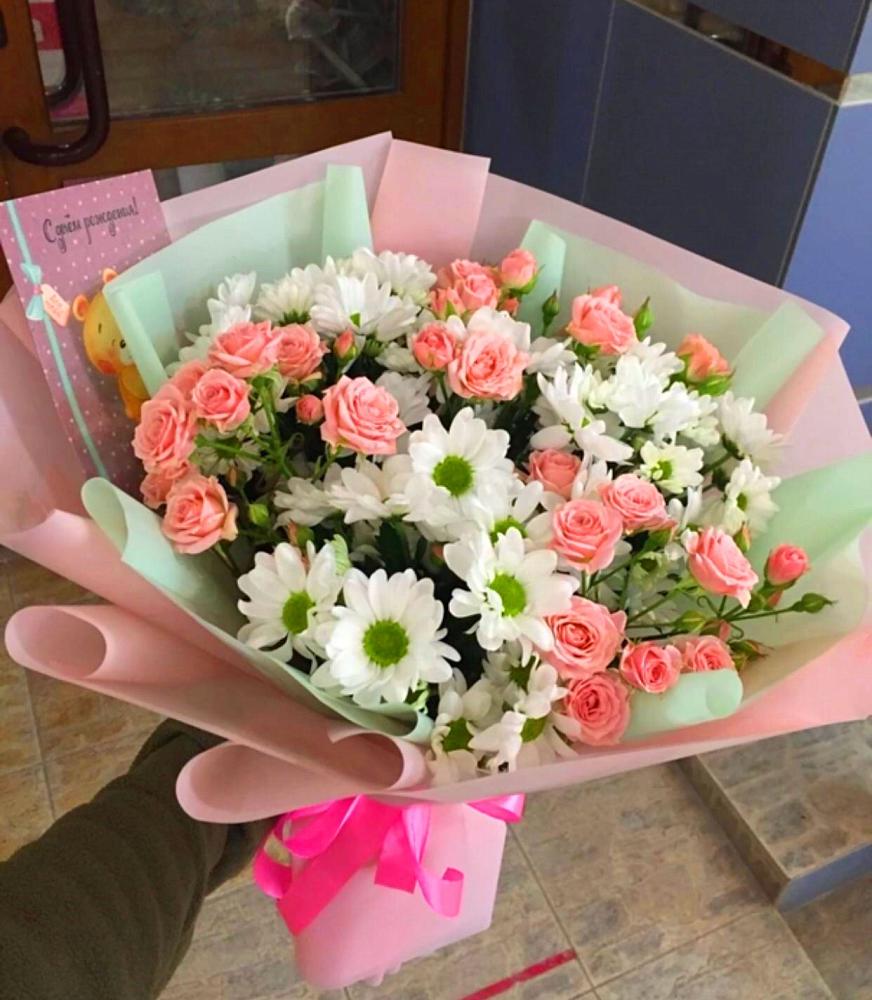 Букет цветов из: Розы и Хризантемы в Кизнер