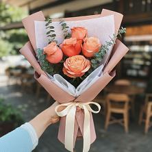 Букет цветов из:  Розы в Кизнер