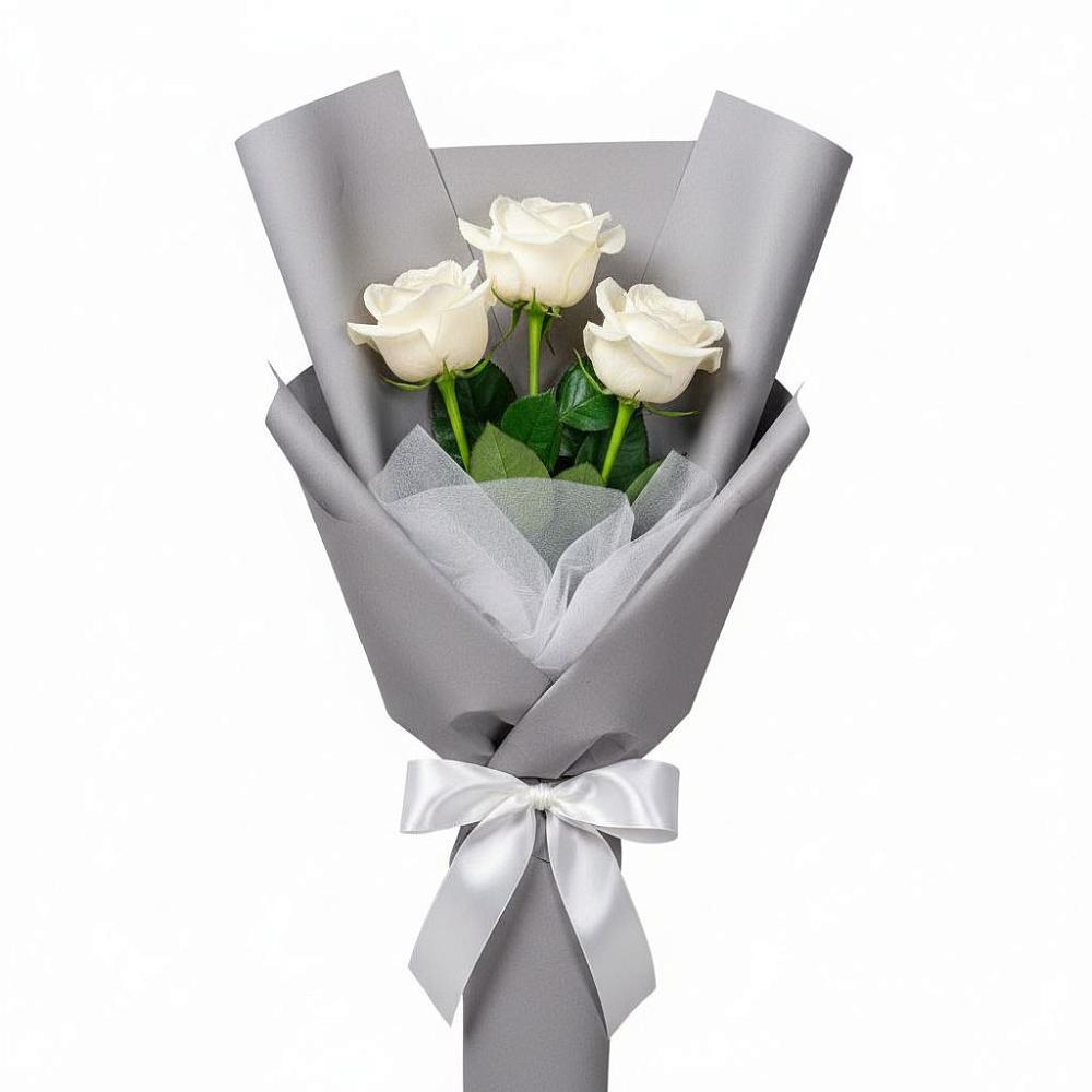 Букет 3 белые розы в Кизнер