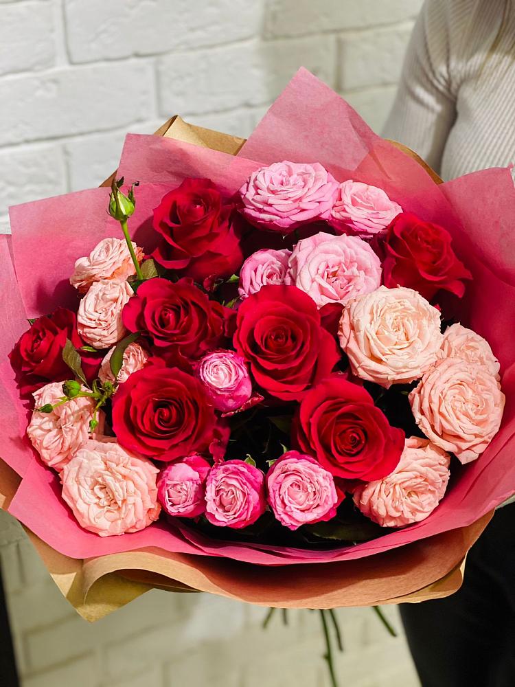 Букет цветов из: Розы в Кизнер