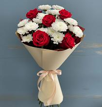 Букет цветов из:  Розы и Хризантемы в Кизнер